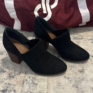 Gianni Bini Ankle Booties